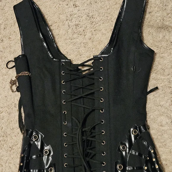 Chic Black and Brass Tone Women's Corset Top Steampunk - Picture 4 of 7